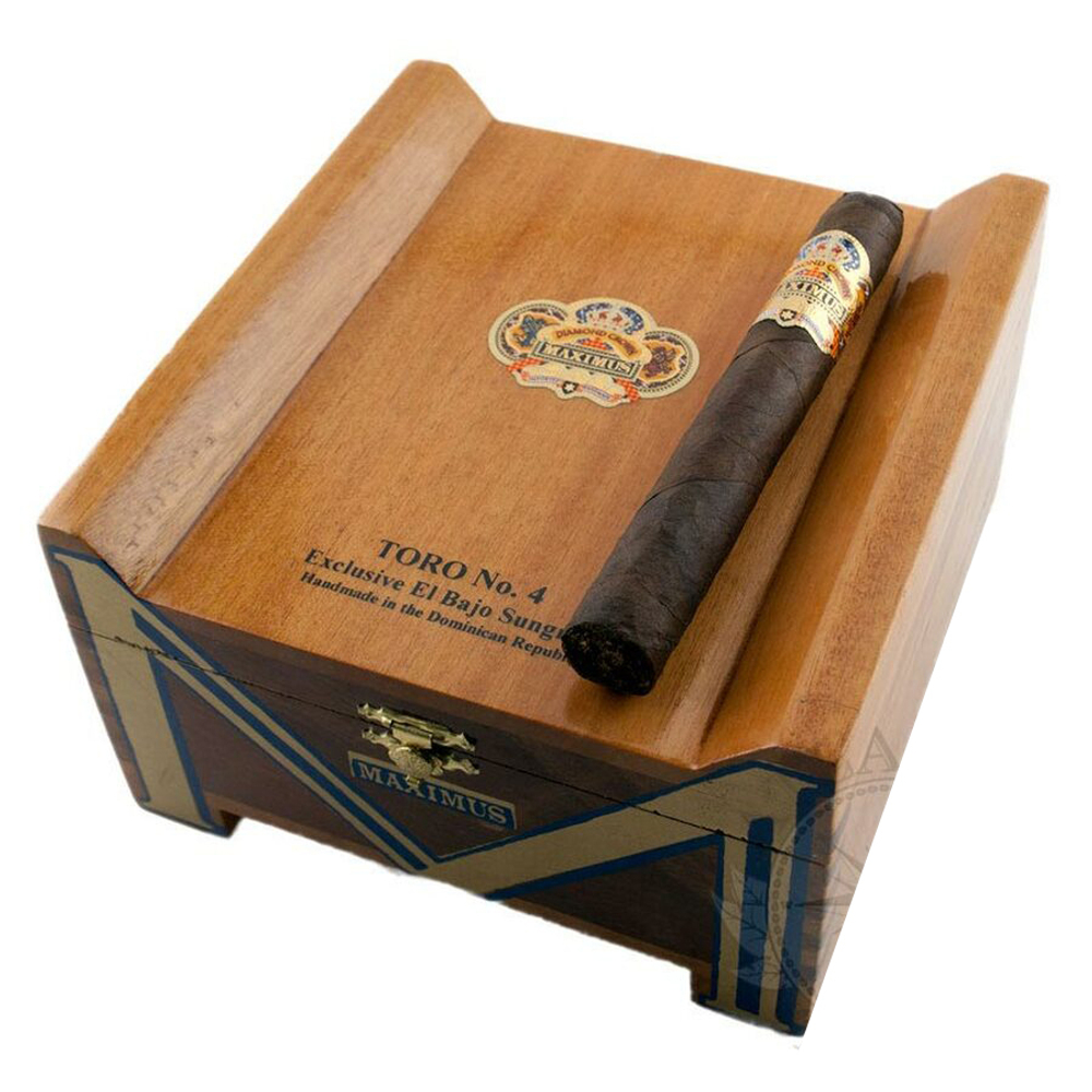 Diamond Crown Maximus Toro No. 4