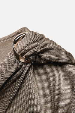 ZARA ТРИКОТАЖНЫЙ ТОП С ЗОЛОТИСТОЙ ДЕТАЛЬЮ, РЫЖЕВАТО-КОРИЧНЕВЫЙ