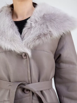 Дубленка зимняя натуральная с капюшоном