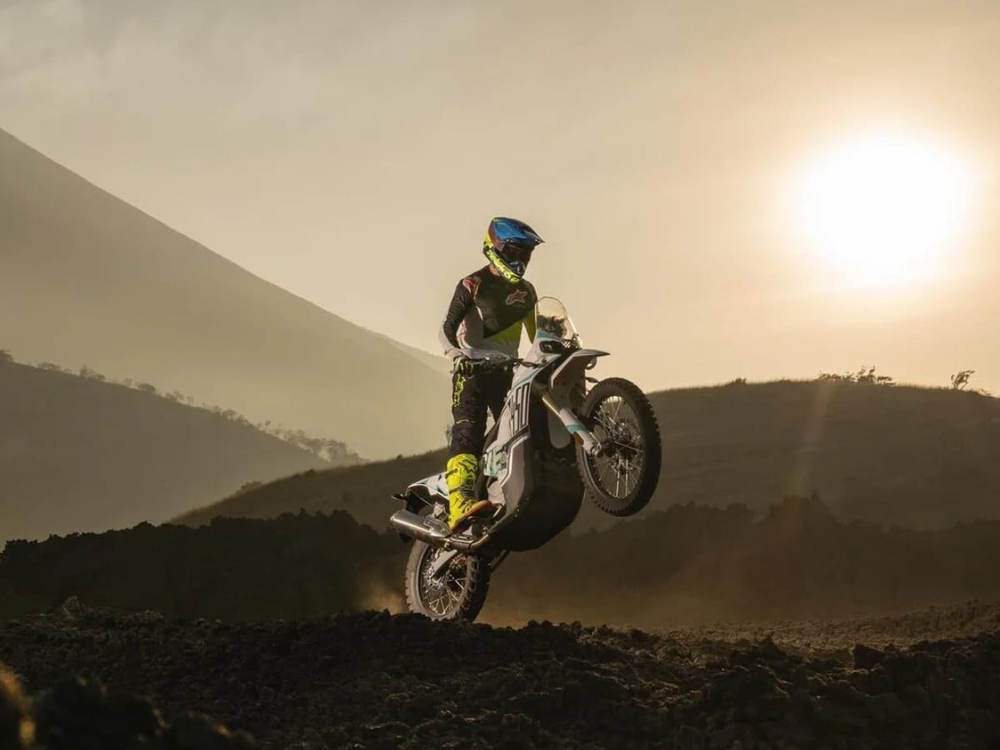 Мотоцикл KOVE 450 RALLY REGULAR EDITION