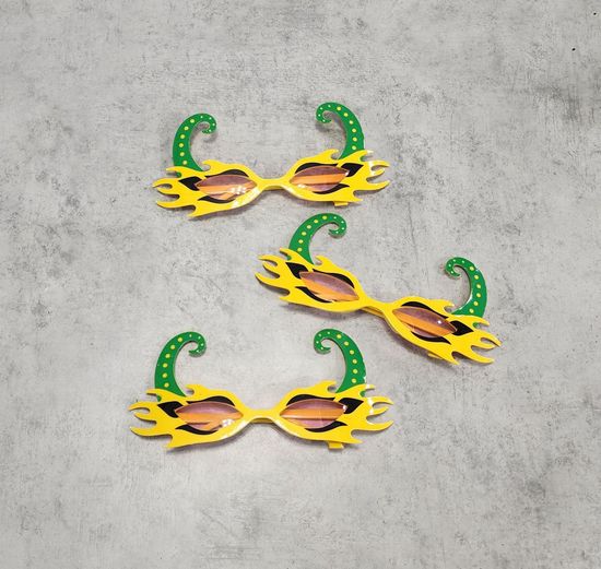 Очки Черт жёлтые с зелёным