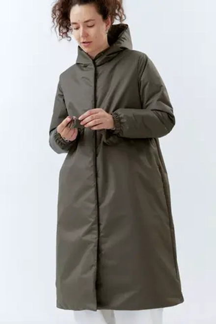 Зимнее пальто миди зеленого цвета