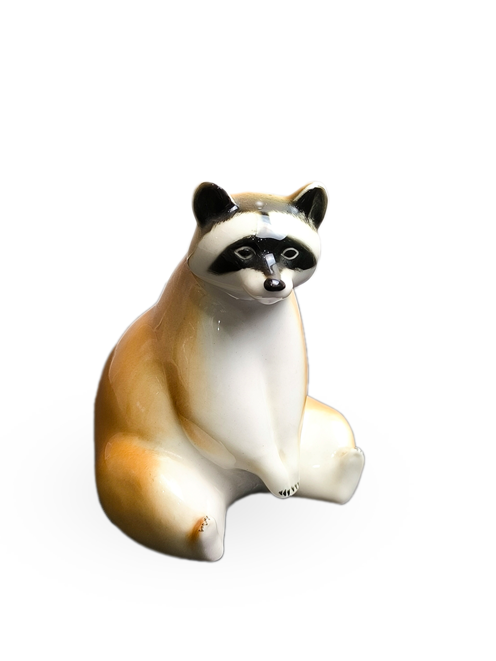 Фарфоровая статуэтка "Енот сидящий" ЛФЗ, СССР, 1970-1990 гг.