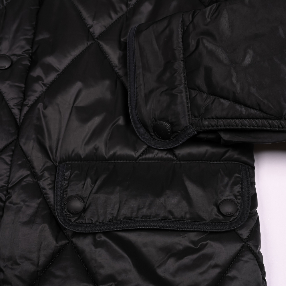 Элитарная стеганка Burberry Brit черного цвета, S