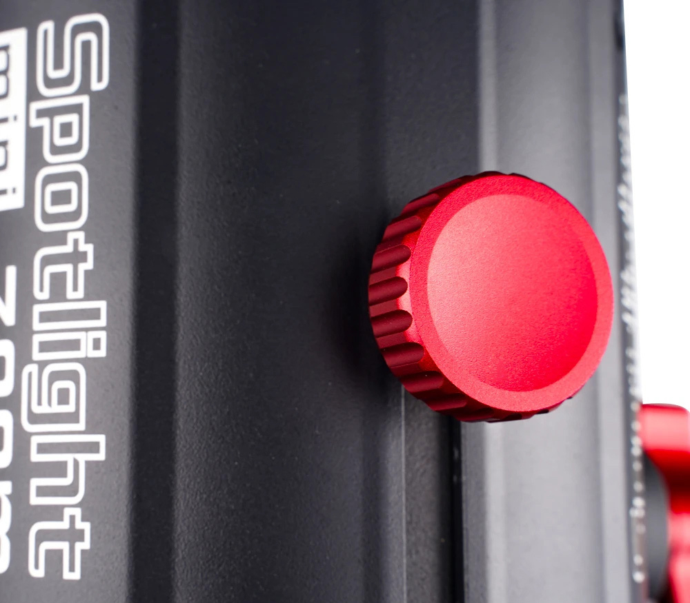 Светоформирующая насадка Spotlight Mini Zoom для LS 60d/60x