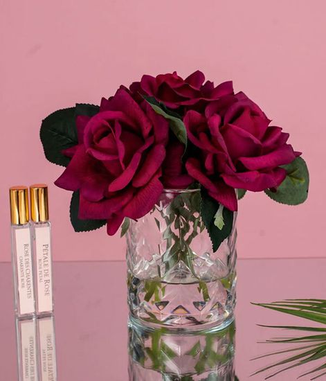 Букет красных французских роз в прозрачной вазе "ёлочка", Cote Noire