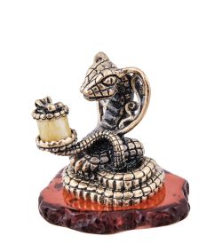 Народные промыслы AM-3980 Фигурка «Кобра с подарком» (латунь, янтарь)