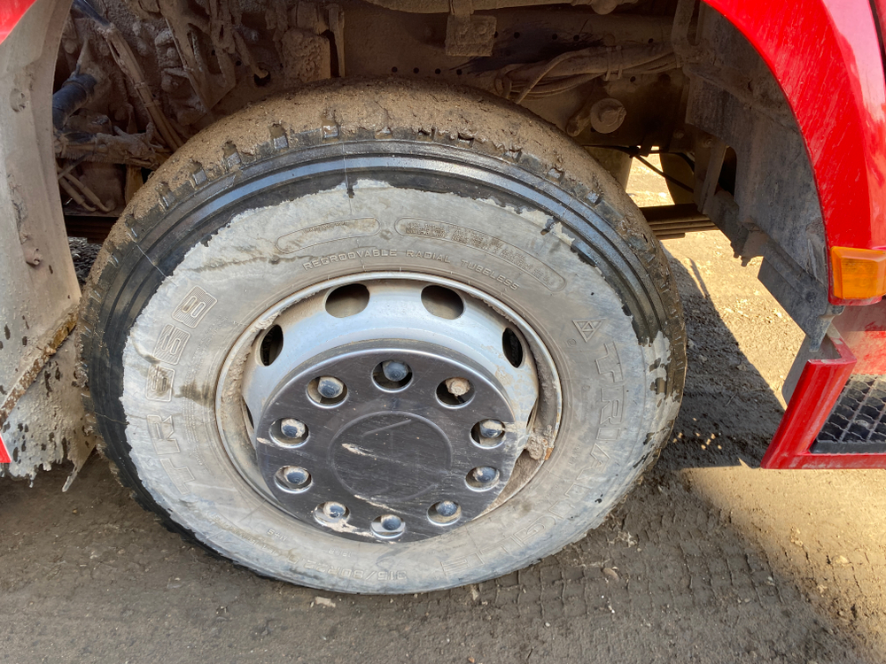 Shacman (Shaanxi) SX* 6x4 Седельный тягач SX42584V324 (Дизельный, 11,6 л, 423 л.с., МТ)