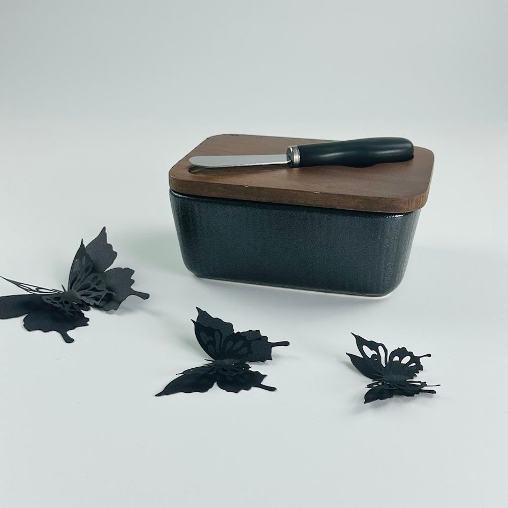 Lenardi 235-026 Масленка 14см с крышкой и ножом BLACKWOOD в под.уп.(х24) Фарфор