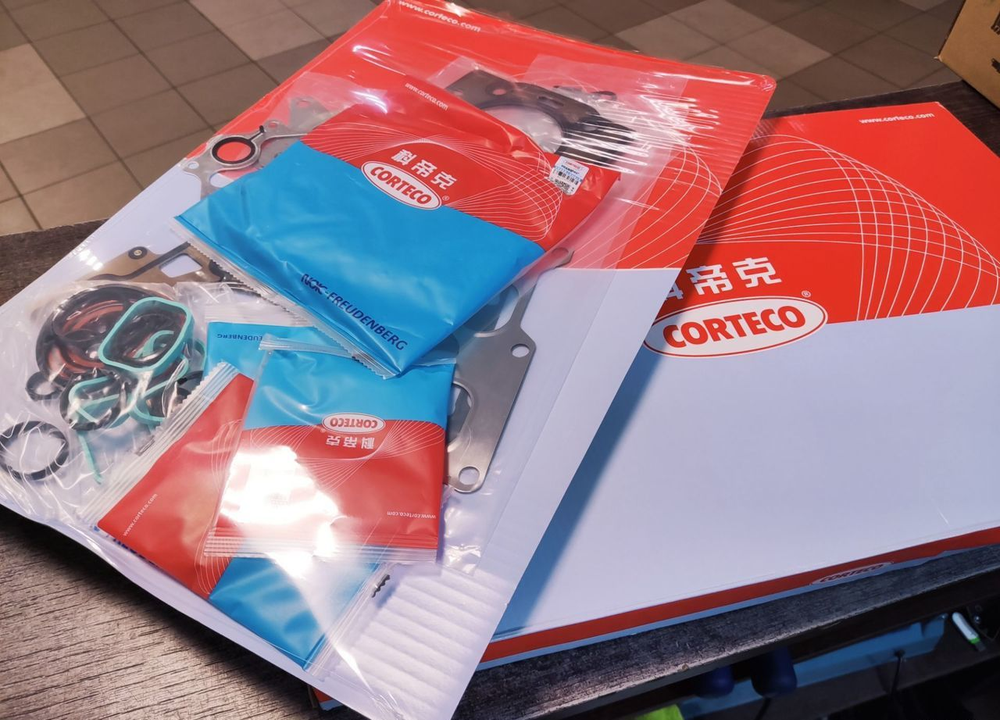 Комплект прокладок Corteco VAG 1.4 T caxa cfna