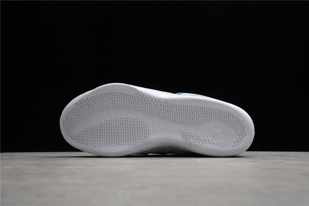 Kobe xi draft day sale