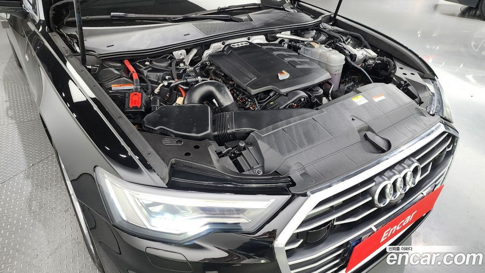 Audi A6 (C8) 45 TFSI (03.2021)