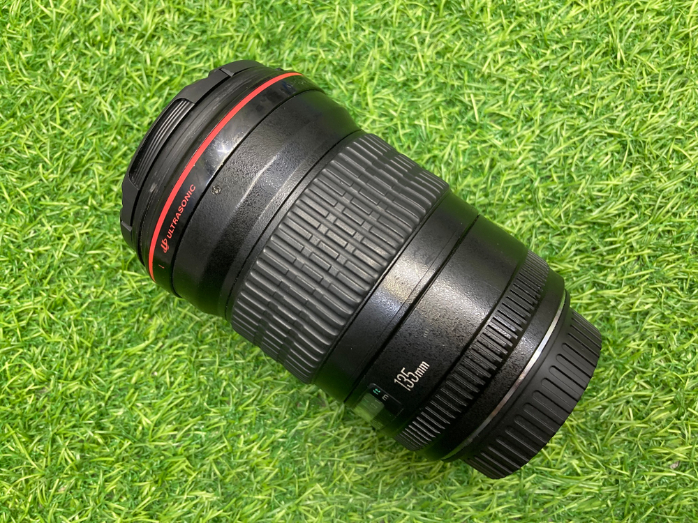 Canon EF 135mm 2L USM