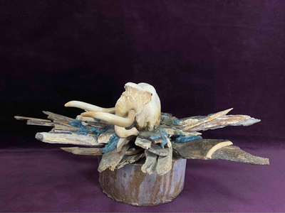 «Последний мамонт» бивень мамонта, дерево