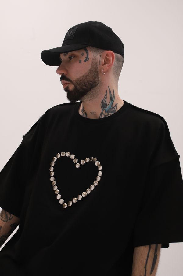 Футболка оверсайз(унисекс) плотная «СЕРДЕЧКО из кнопок»