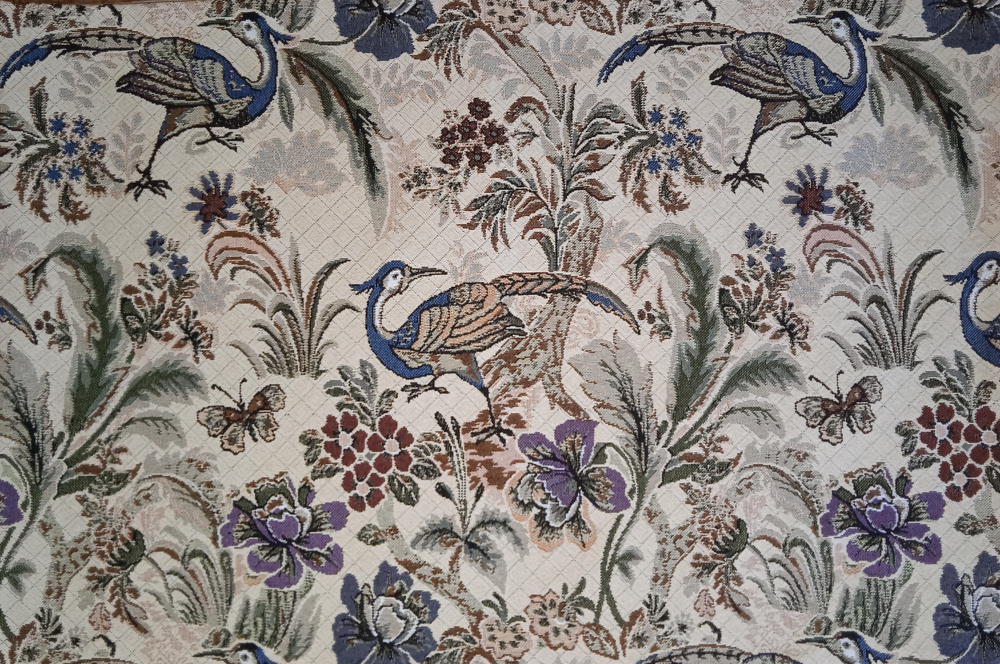 Декоративная гобеленовая наволочка для интерьерной подушки Птица дивная 68х47