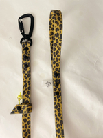 Поводок для собак из биотана 20 мм, 3 м , авиационный карабин с автоматической блокировкой, леопард 3 м