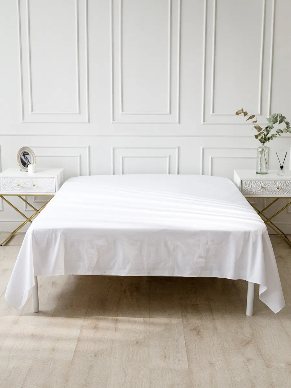 Простыня однотонная белая 1,5 спальная 150х215 см бязь