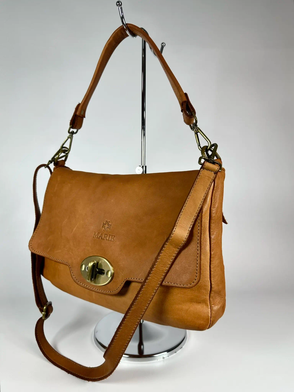 Женская наплечная сумка из натуральной винтажной кожи цвета whisky