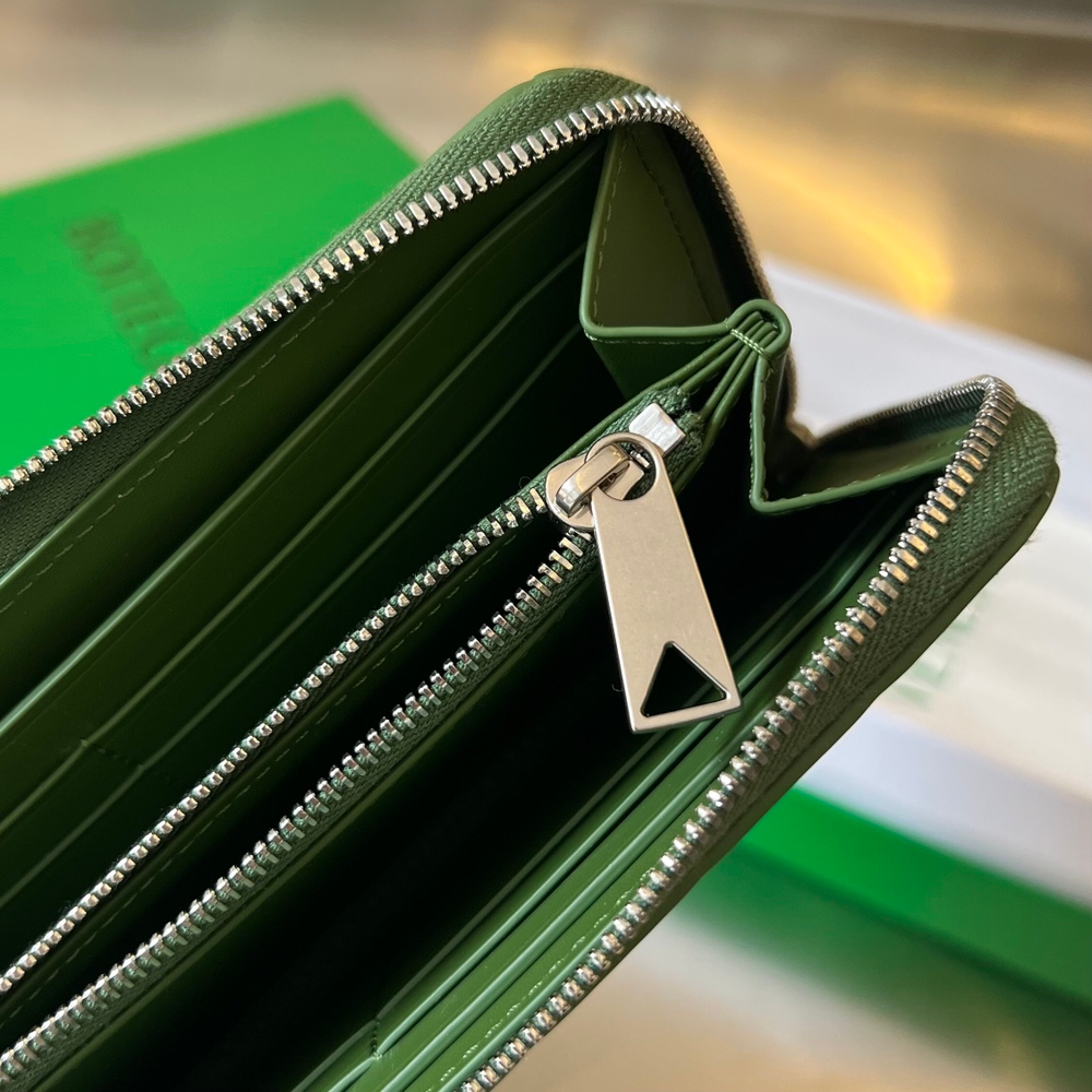Bottega Veneta Zip Around Wallet