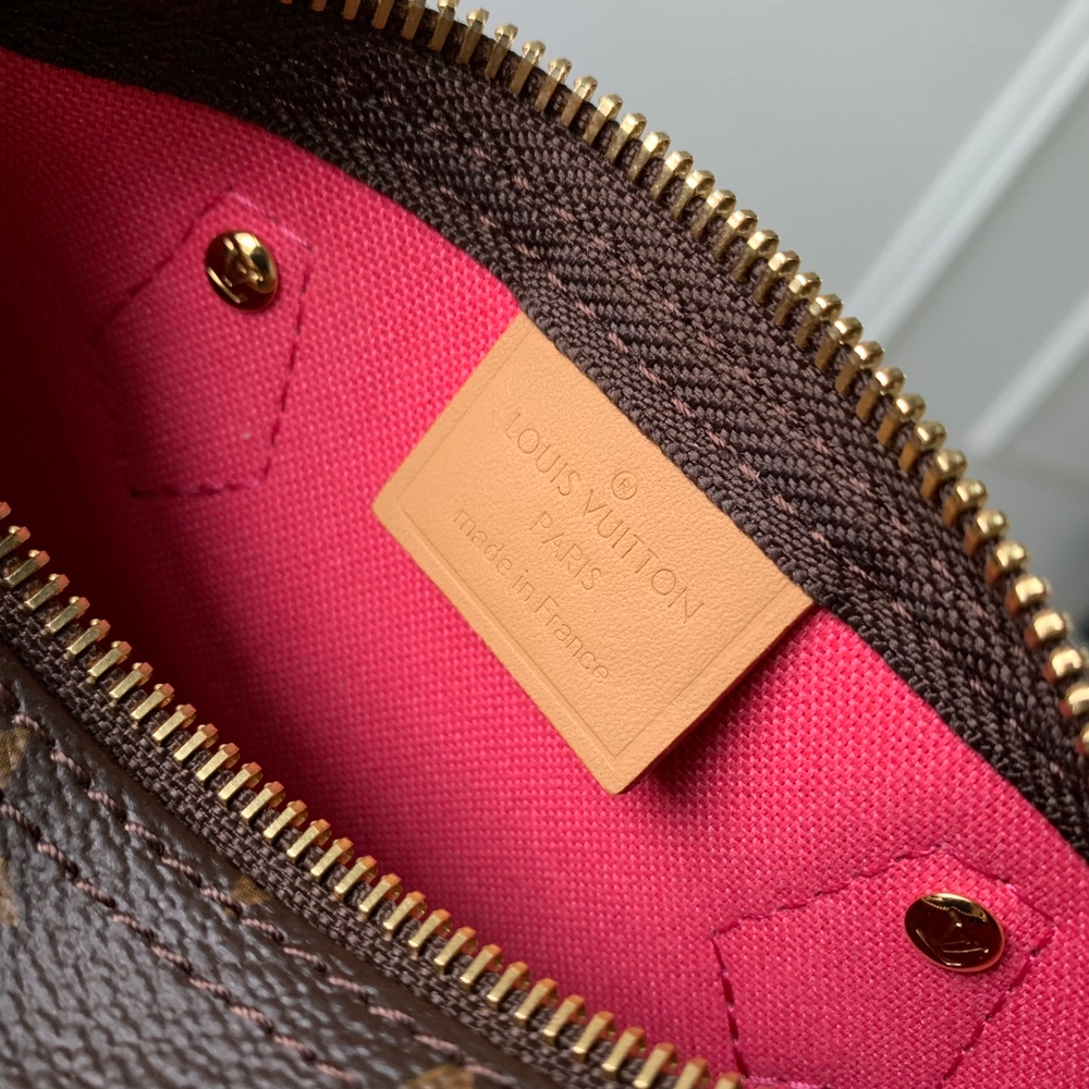 Louis Vuitton Nano Speedy