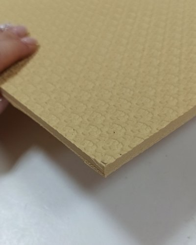 Микропористая резина для тапочек 5мм Бежевая