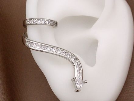 Серьга-кафф "Arrow" 29мм, со стразами