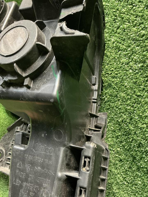 Фара правая Geely Atlas 2 (2023-н.в.) LED