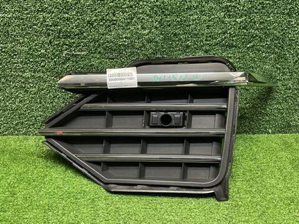 Решетка перед. бампера VW Touareg 3 (18-23) R-line