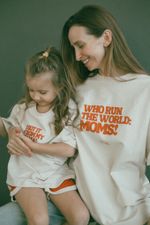 Футболка Who run the world