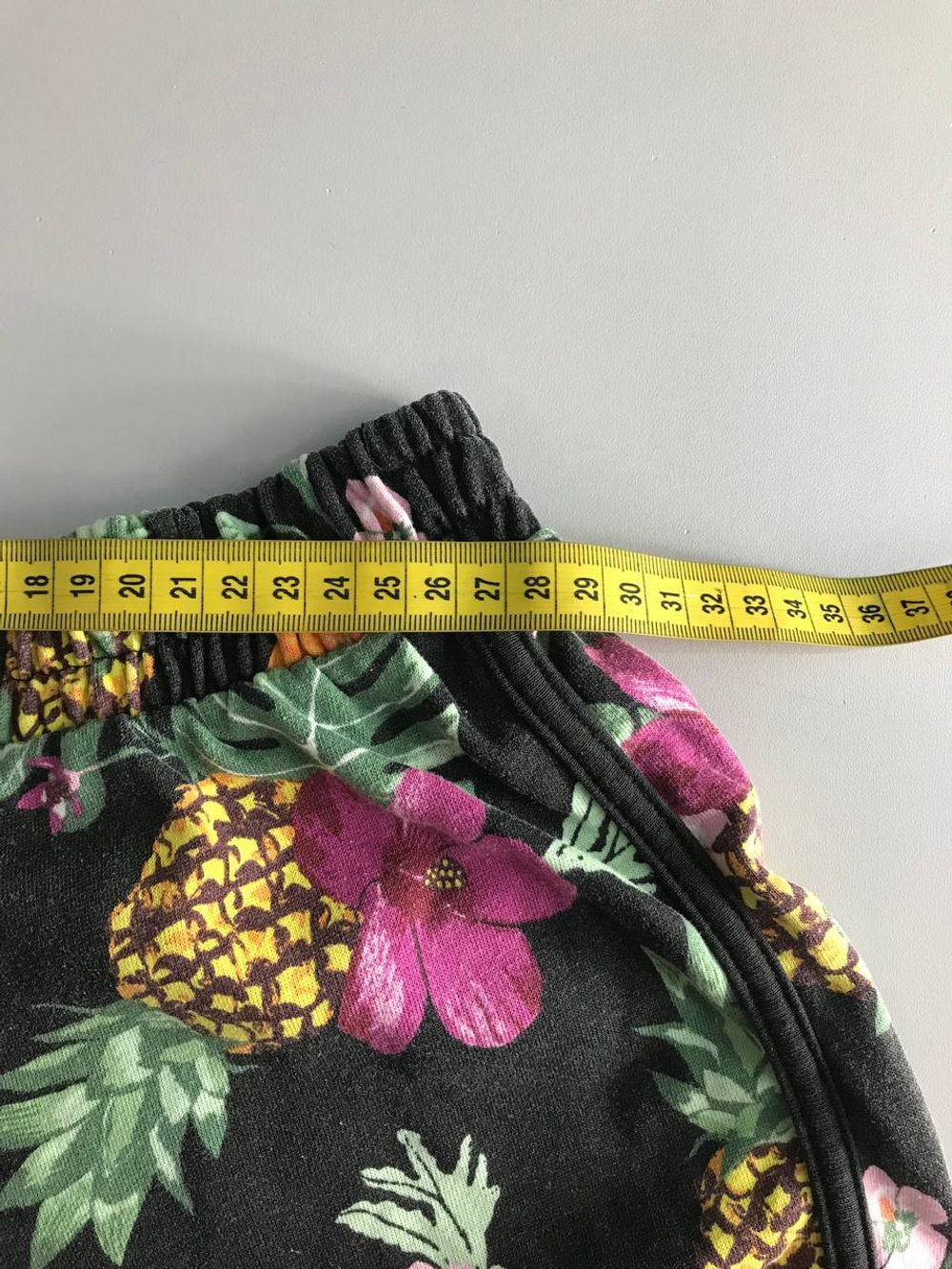 Шорты H&M цветочные, на 12/13 лет