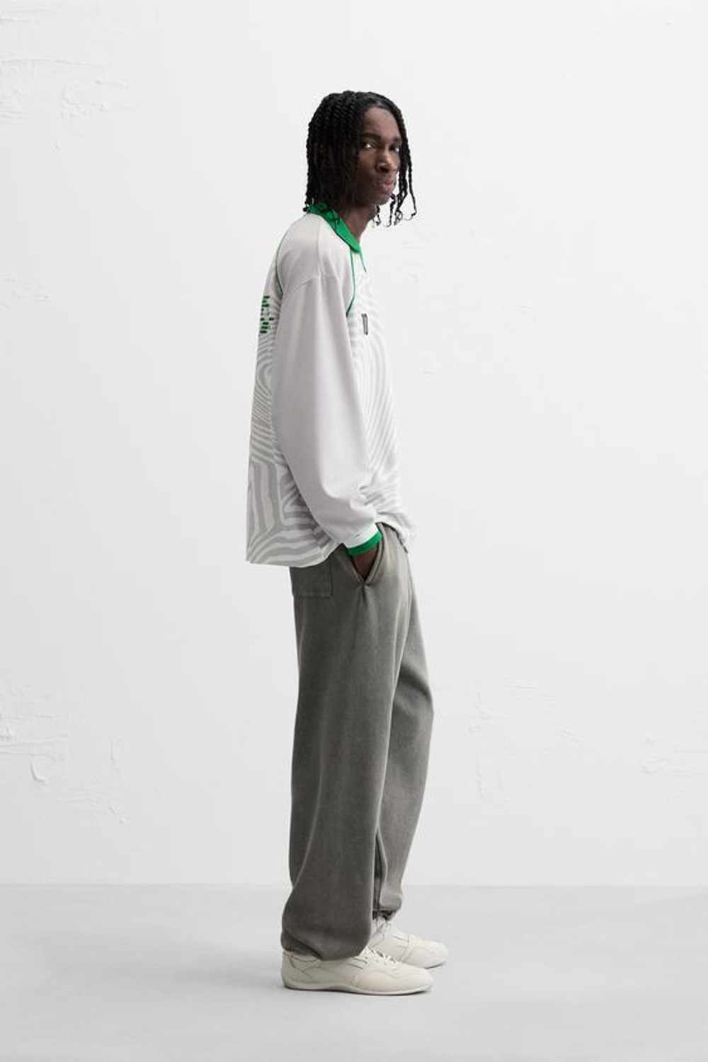 ZARA ФУТБОЛКА В СТИЛЕ РЕТРО, ЖЕЛТОВАТО-БЕЛЫЙ