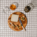 Деревянная менажница круглая с гравировкой из кедра