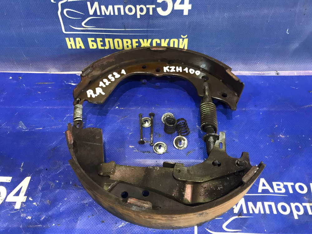 Механизм стояночного тормоза TOYOTA HIACE 1993-1999