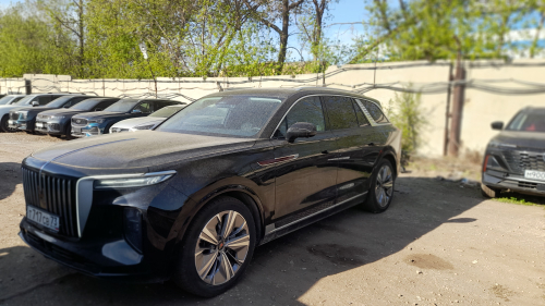 HONGQI E-HS9 Deluxe (551 л.с.)