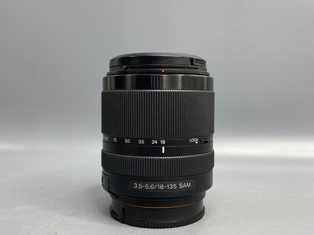 Sony DT 18-135mm f/3.5-5.6 SAM