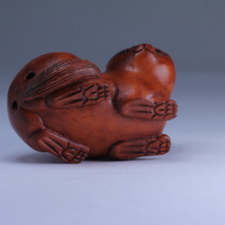 Нэцкэ Кошка