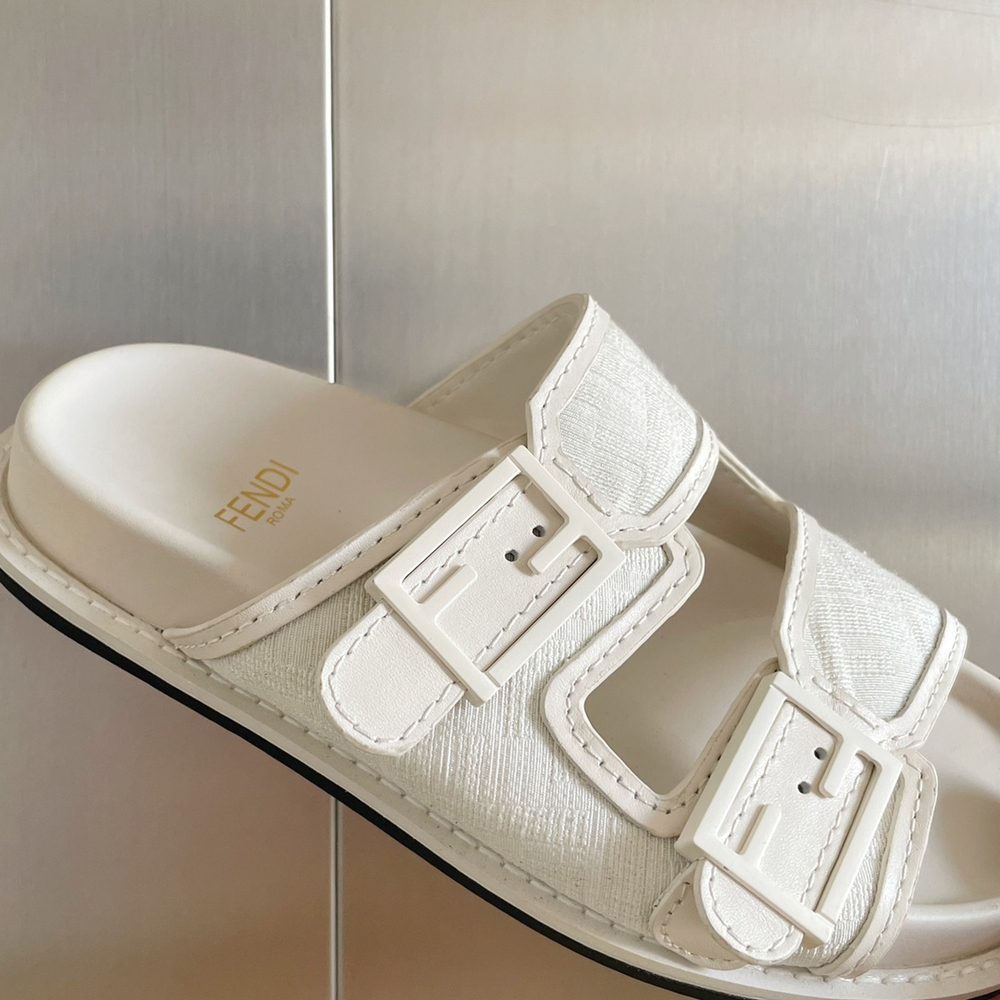 Fendi Feel Slides
