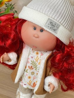 Кукла Nines виниловая 30см MIA в пакете (3400M)