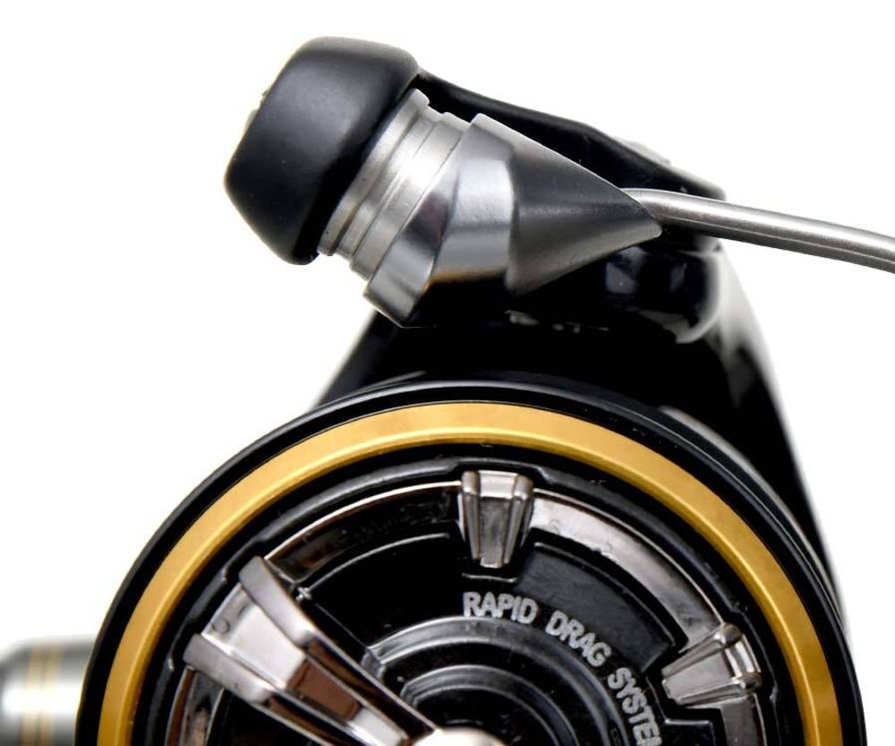 AZURA Катушка спиннинговая Olivia 1000S 9ш.п.