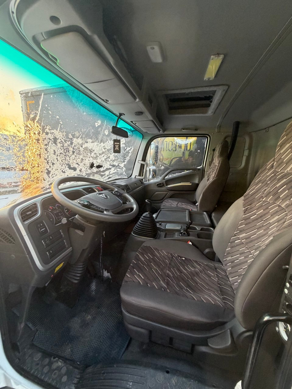 Foton AUMAN 4x2 Бортовой (Евроборт) 38786-51 (Евроборт, Дизельный, 4.5 л, 209 л.с. МТ)