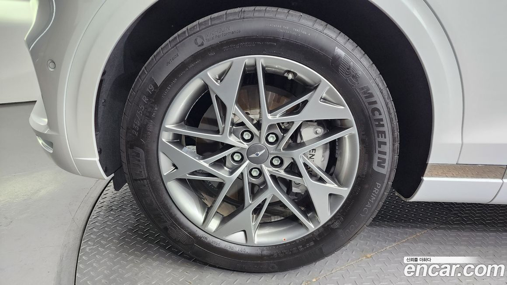 Genesis GV70 2.5T Бензин 2WD (05.2022)