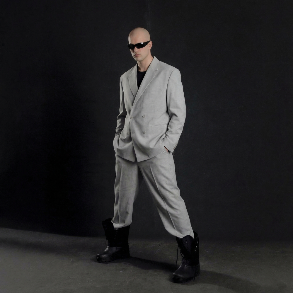 Костюм оверсайз двубортный Светло-серого цвета