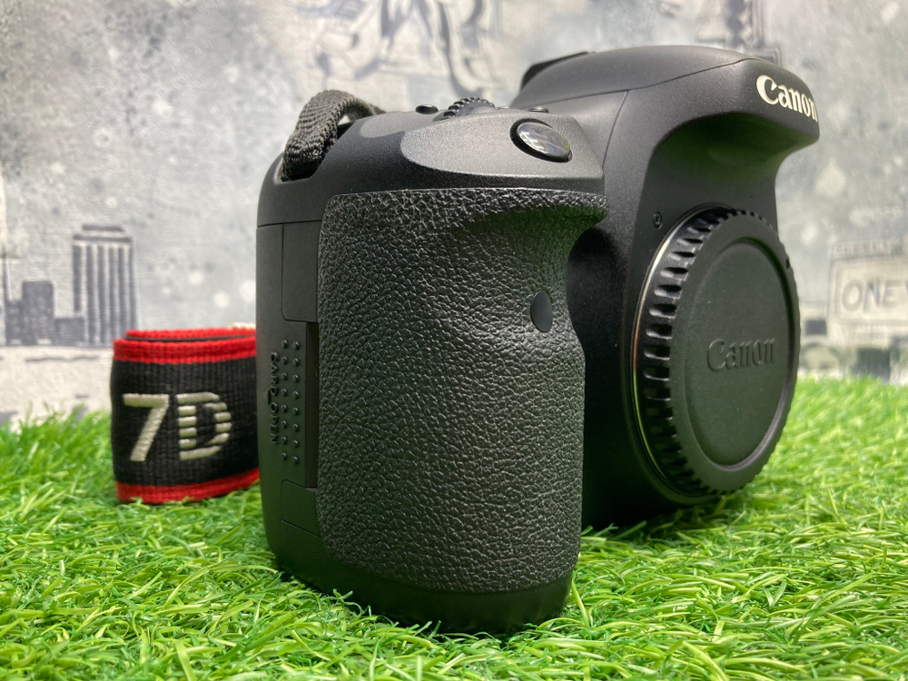 Canon EOS 7D 9.990 кадров