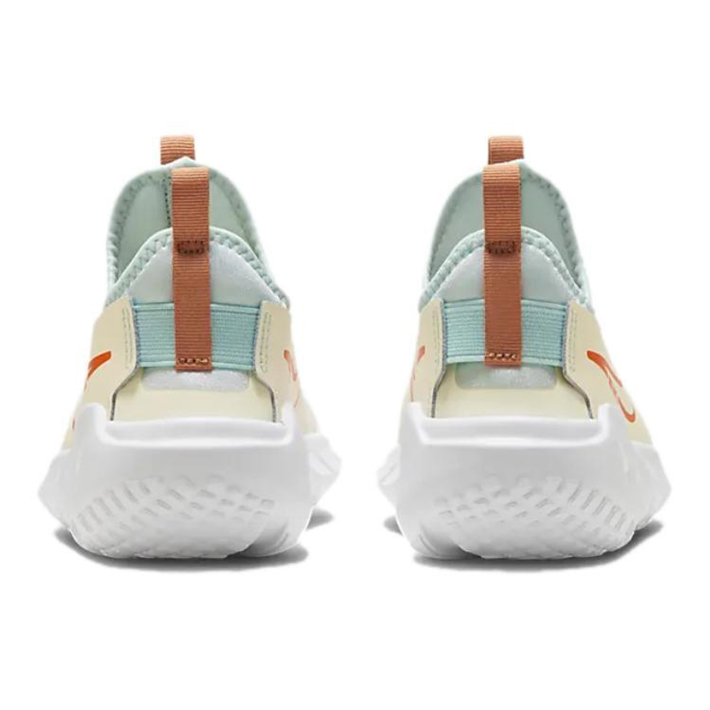 Женские кроссовки Nike Flex Runner 2 'Light Ivory Bright Orange' FQ6865-181