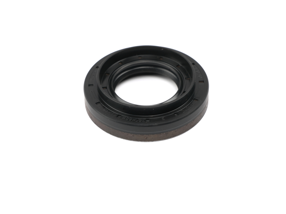 Сальник 36.1х68х12/18 а/м ВАЗ 2121-2123 хвостовика (с пружиной/NBR) Резинотехника г. Балаково ( ОЕ 2123-1802120-30 )