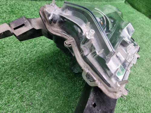 Фара левая Toyota LC Prado 150 (2017-н.в.) LED
