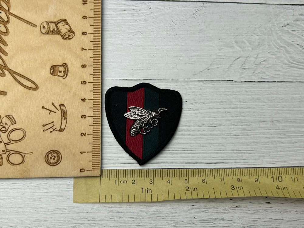 Нашивка МУХА красно-зеленая