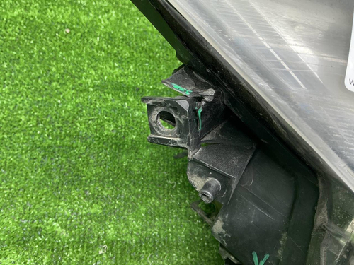 Битая Фара правая Mazda 6 GH (2009-2013) галоген