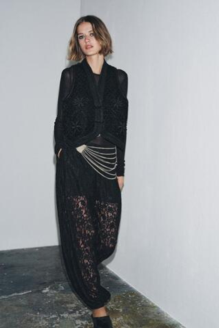 ZARA БАРХАТНЫЙ ЖИЛЕТ С ВЫШИВКОЙ ZW COLLECTION LIMITED EDITION, ЧЕРНЫЙ